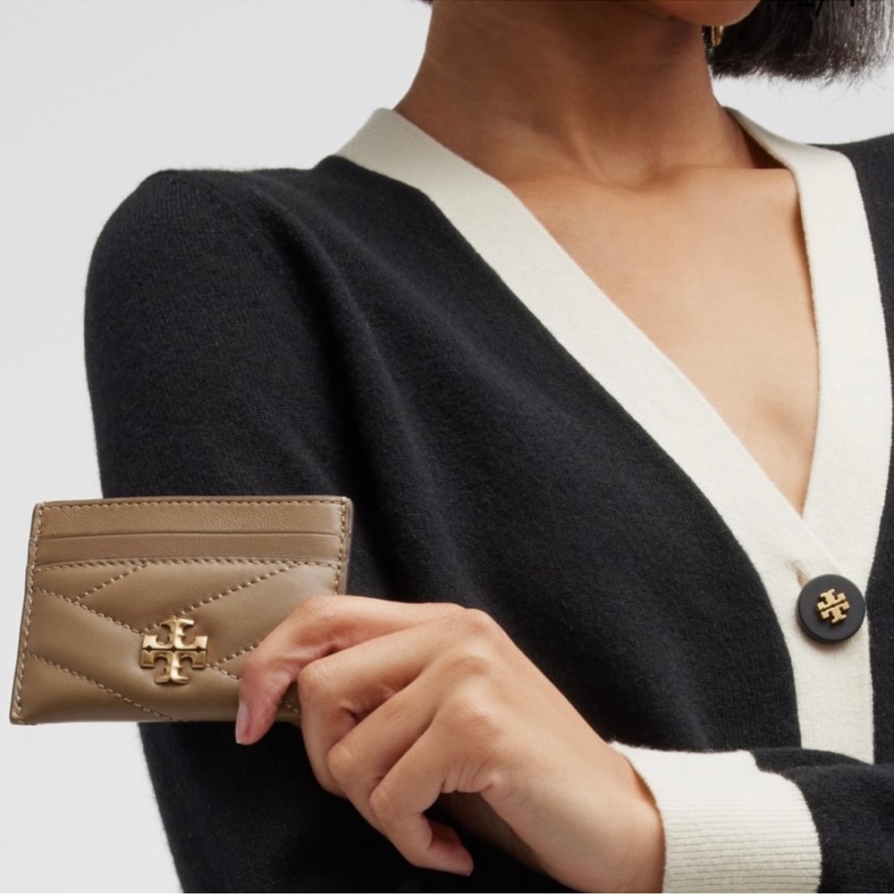 Tory Burch Kira Chevron Card Case- Sandpiper